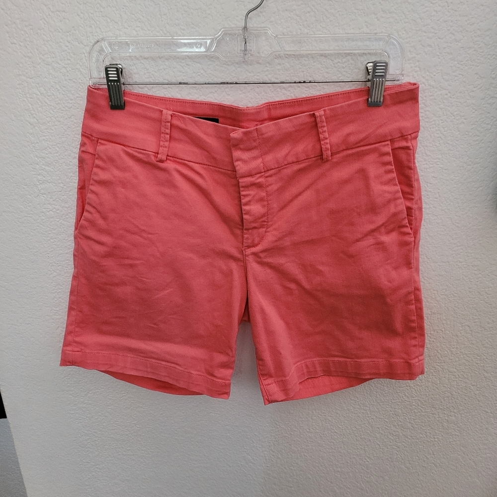 KUT walking shorts size 4